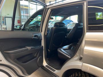 Ssangyong Kyron  Xdi 4x4 *KLIMAAUTOMATIK*LEDER*TÜV-102025