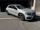 Mercedes-Benz GLA 220 CDI 4Matic AMG|NAV|KAM|WR+SR|KD+TÜV NEU - Mercedes-Benz GLA 220: Limousine