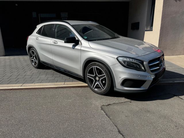 Mercedes-Benz GLA 220 CDI 4Matic AMG|NAV|KAM|WR+SR|KD+TÜV NEU