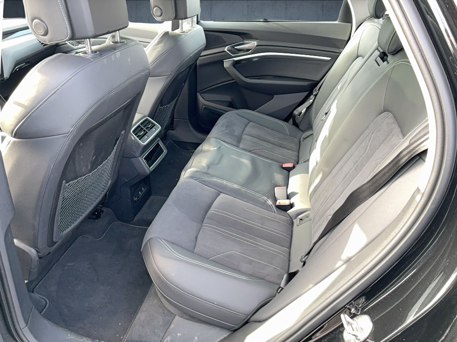 Audi Q8 e-tron - Bild 13