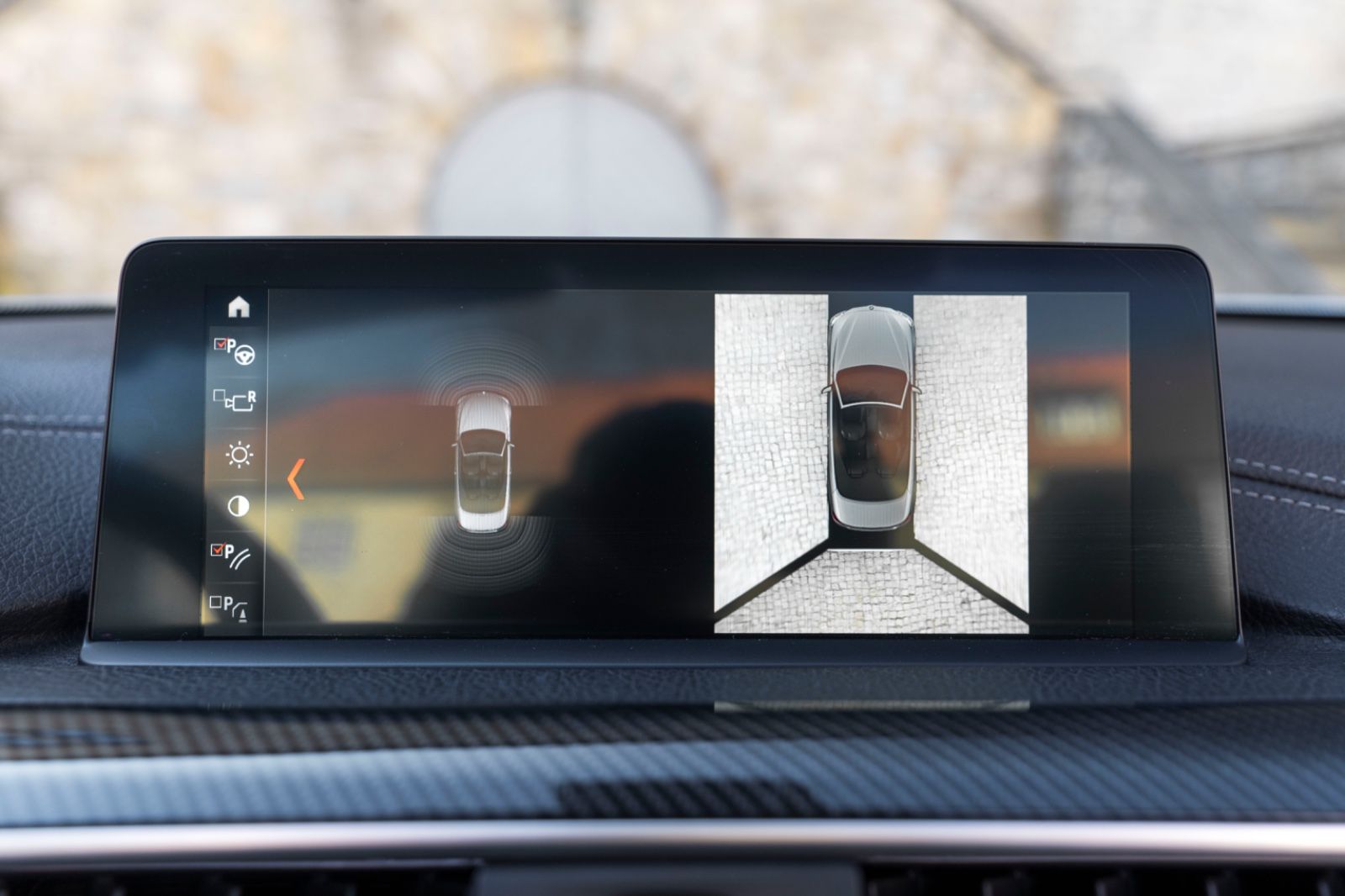 Fahrzeugabbildung BMW 430I Cabrio M-PERFORMANCE HUD H&K KAM CARPLAY