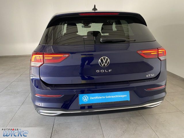 Golf VIII 1.5 eTSI DSG Active NAVI KLIMA LED SHZ