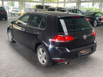 Volkswagen Golf - 5