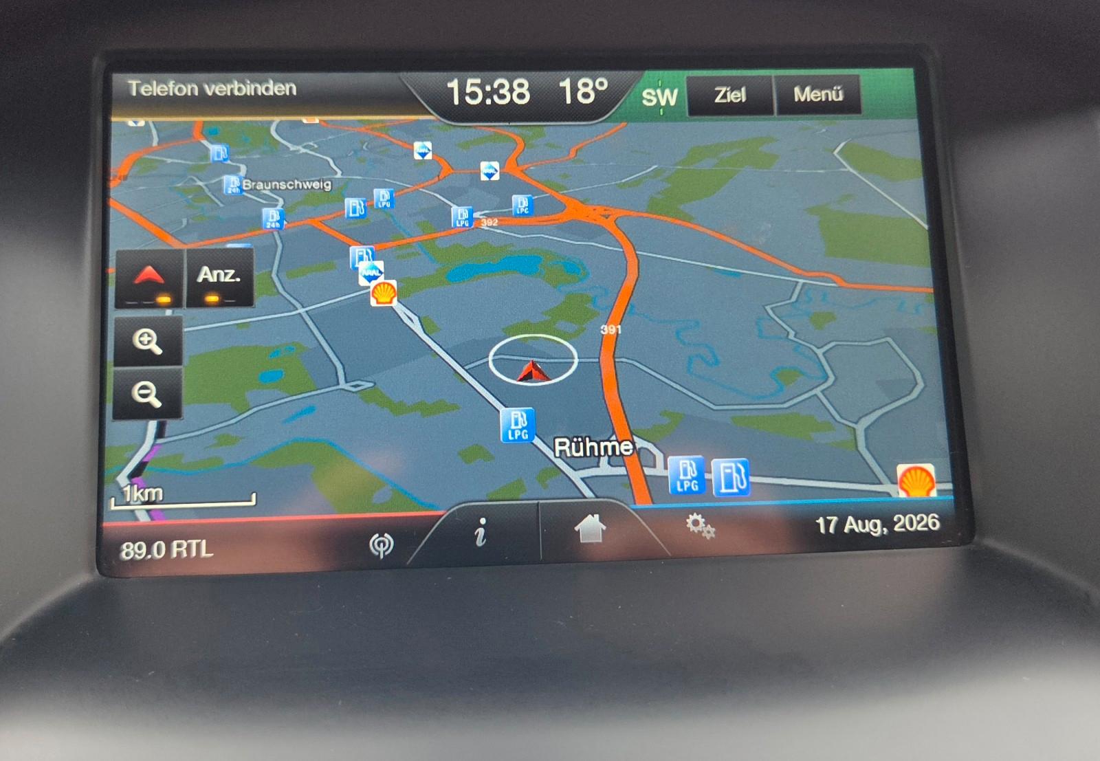 Ford Focus 2015 — photo 12