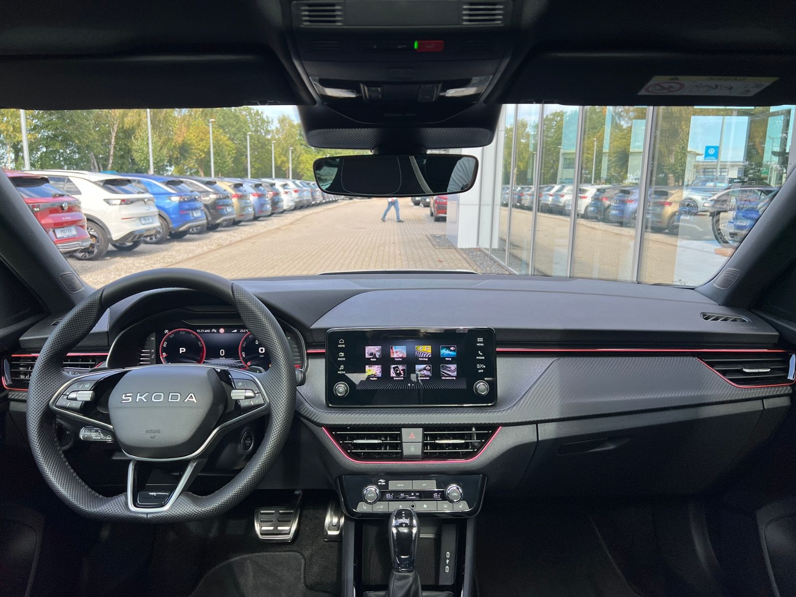 Fahrzeugabbildung SKODA Kamiq Monte Carlo 1.5 TSI DSG *AHK vorb., Matrix