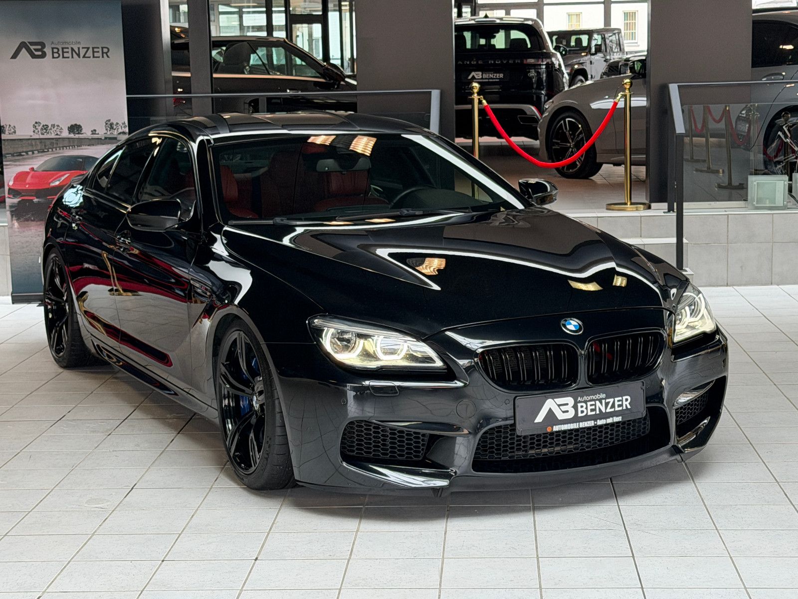 Fahrzeugabbildung BMW M6 Gran Coupe/CARBON/EXCLUSIVE/BLACK&RED/