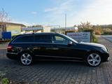 Mercedes-Benz E 350 Avantgarde, Checkheft - Mercedes-Benz E-Klasse mit Diesel-Antrieb: Kombi