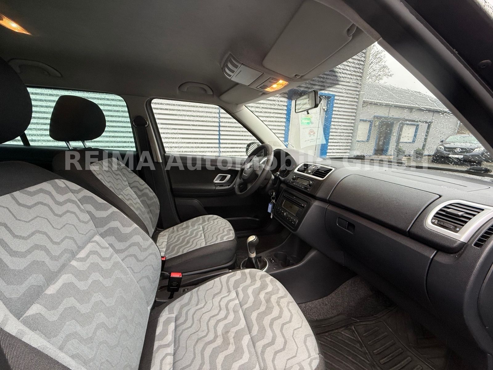 Fahrzeugabbildung SKODA Fabia Kombi, Klimaautomatik, TÜV bis 07.2027