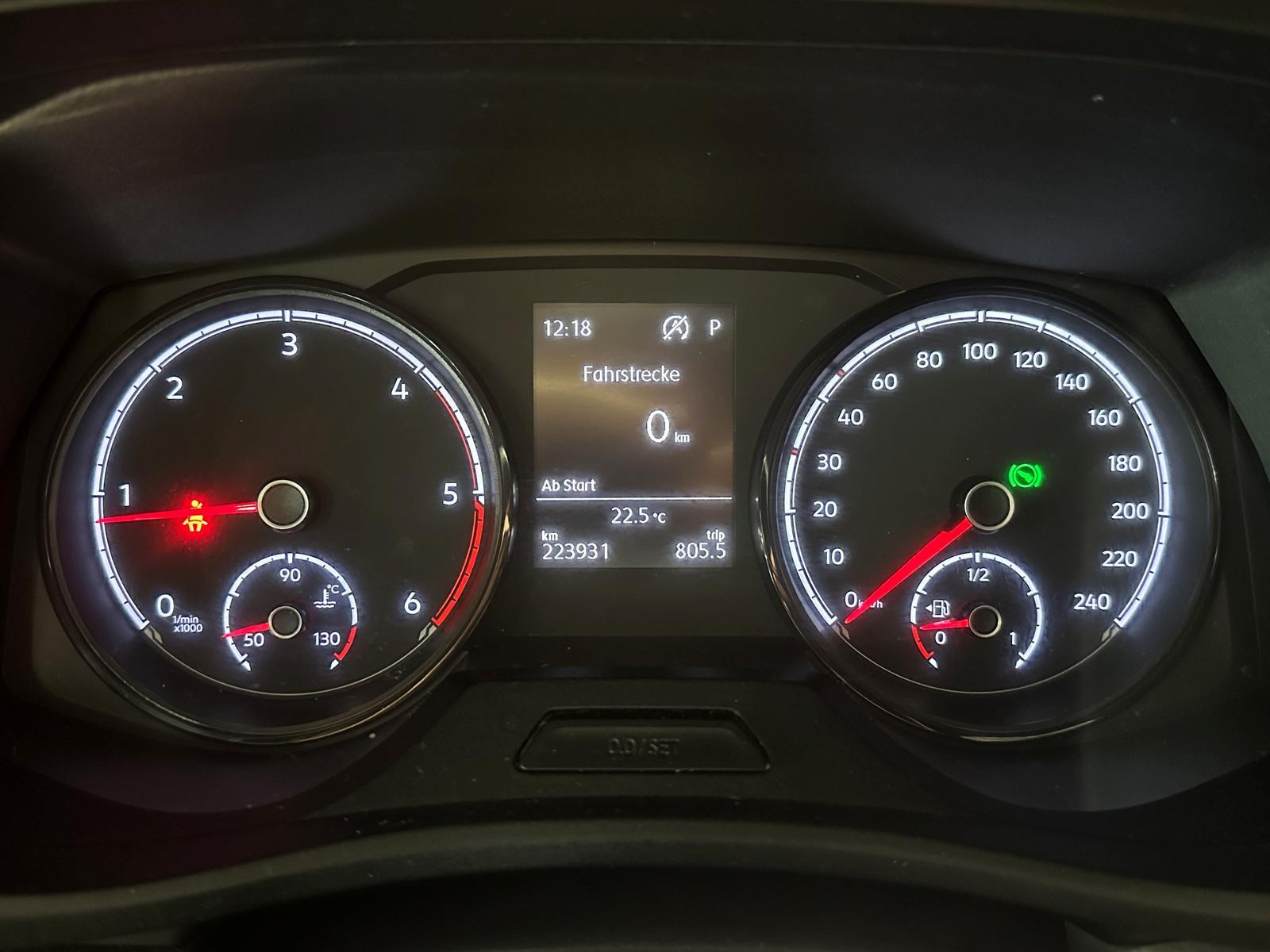 Volkswagen T6.1 DSG KURZ KLIMA STANDHEIZUNG TEMPOMAT SHZ AH