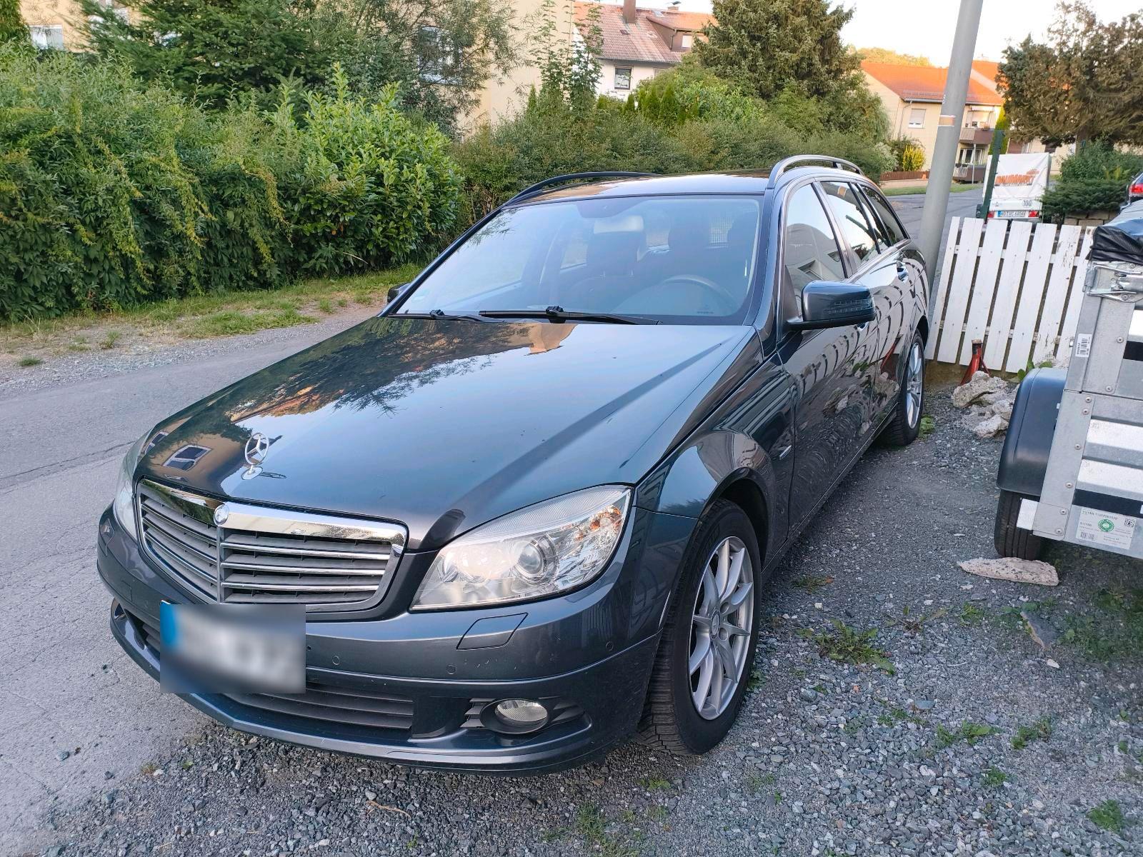 Mercedes-Benz 200 2010 — rear view