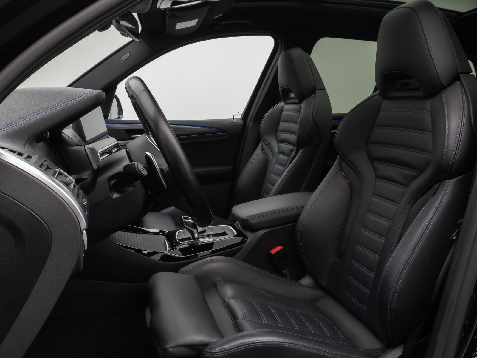 Fahrzeugabbildung BMW X3 M40i Panorama Laser 360°HUD DAB H/K Komfort