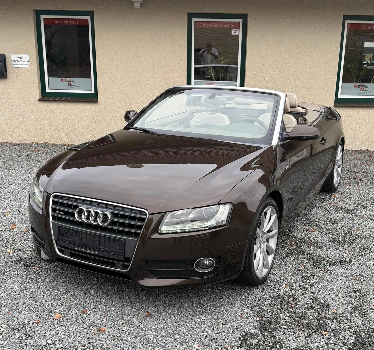 Audi A5 Cabriolet 2.0 S-LINE QUATTRO AHK PDC Airscarf