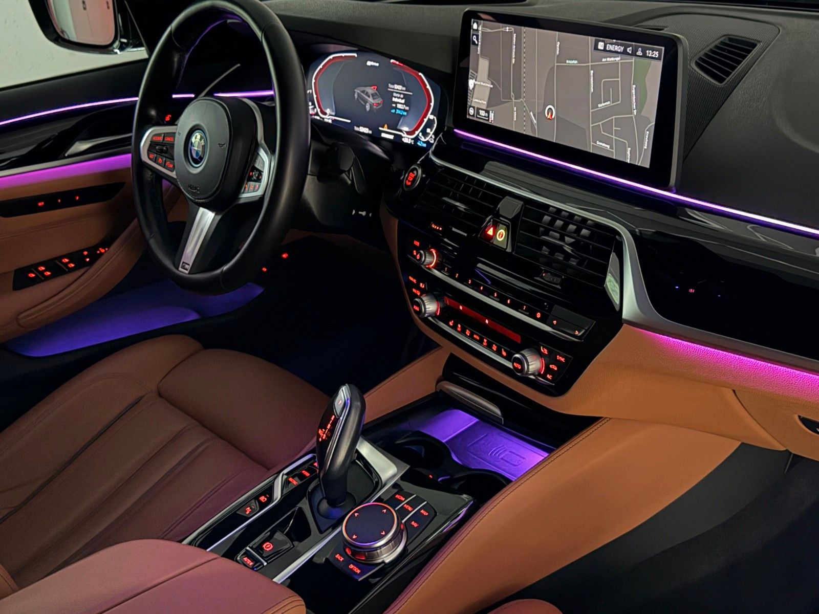 Fahrzeugabbildung BMW 530 e M SPORT/LED/HuD/LIVE COCKPIT+/19% MwSt.
