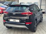 Hyundai Tucson Advantage 4WD/Kamera/Spurhalt/Temp/Nav/ - Hyundai Tucson Advantage mit Diesel-Antrieb