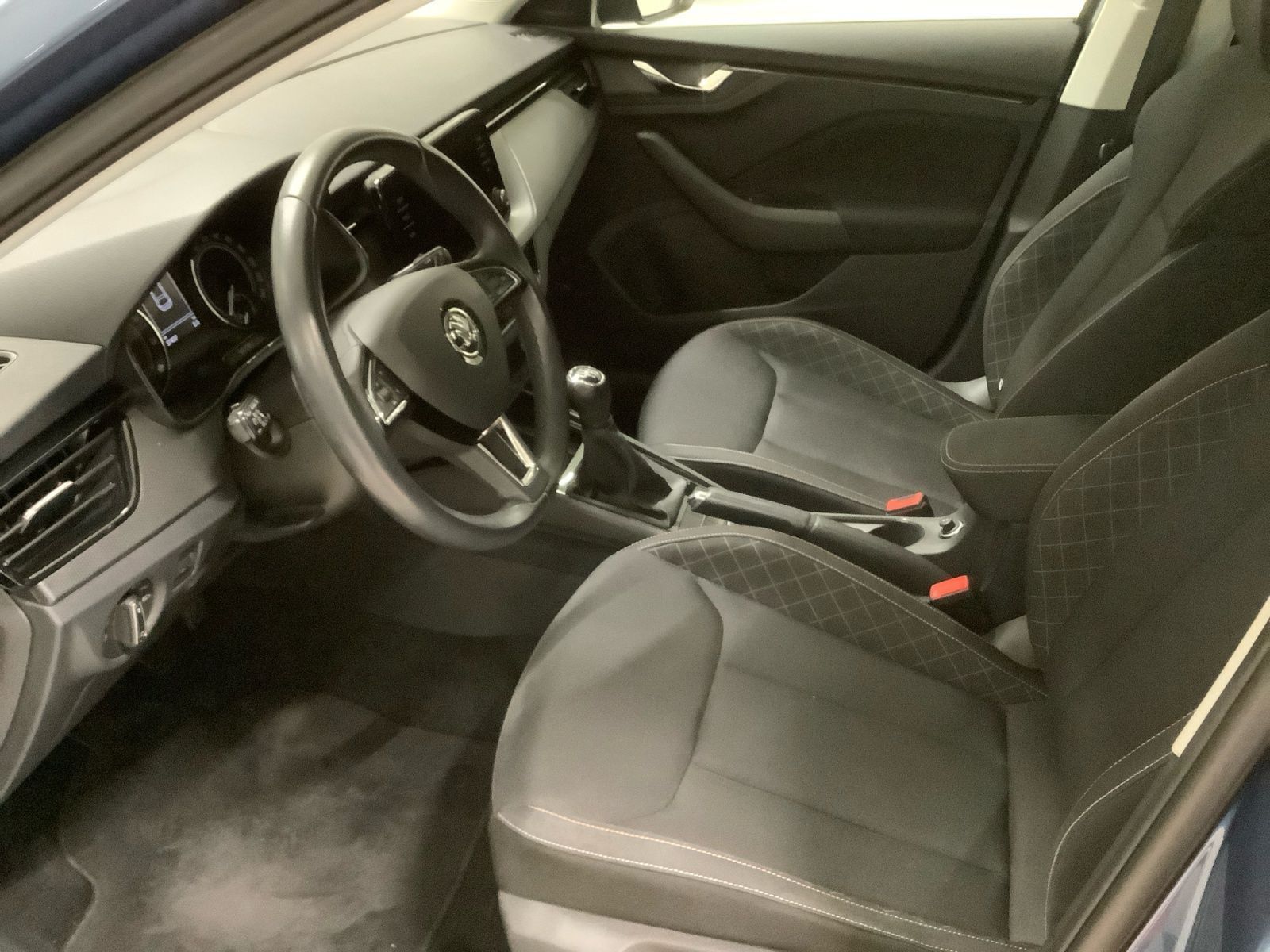 Scala Ambition 1.0 TSI / LED BLUETOOTH RÜCKFAHR