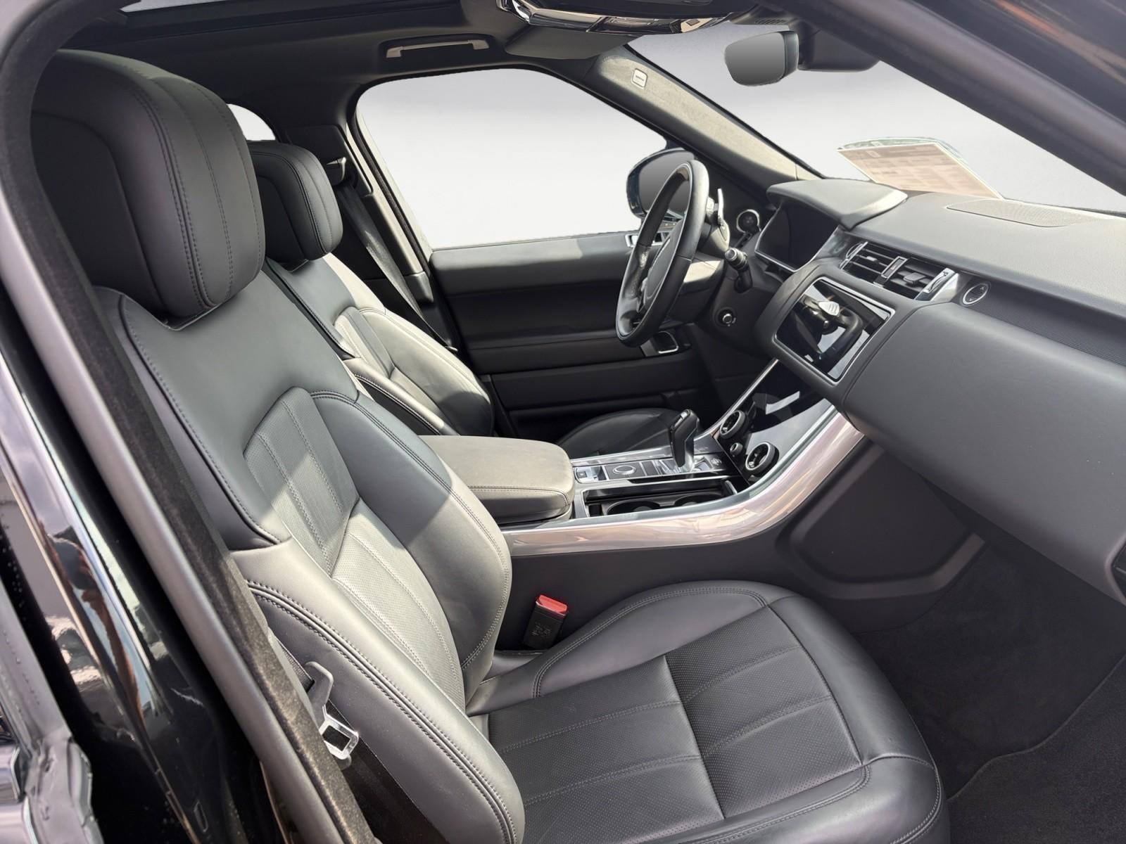 Land Rover Range Rover Sport 3.0 D300 HSE Dynamic Stealth G