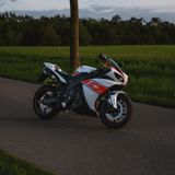 Yamaha R1 RN22 - YAMAHA R1 RN 22