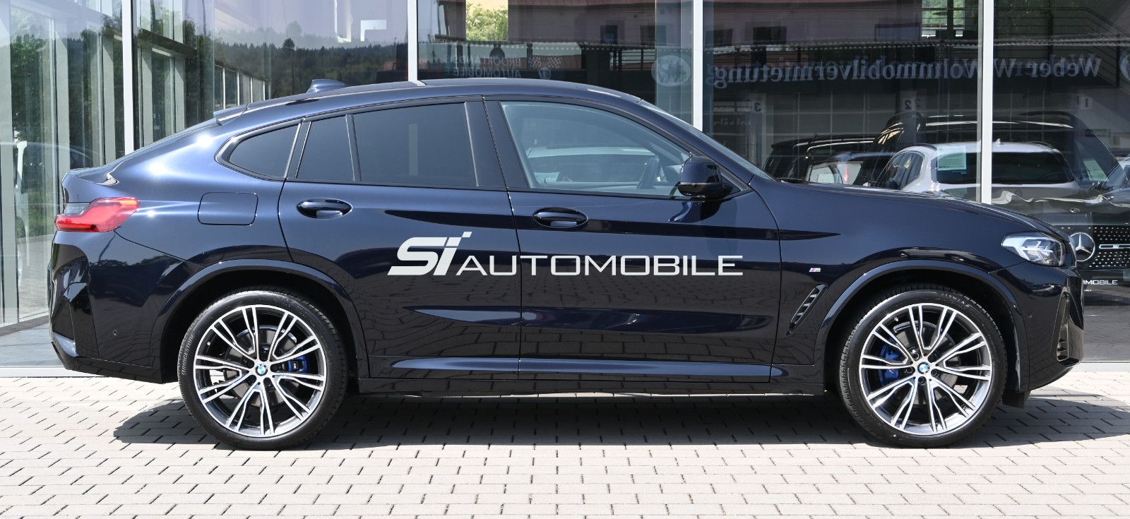 Fahrzeugabbildung BMW X4 xDr.30d M SPORT °ACC°AHK°STANDHEIZUNG°21 ZOLL