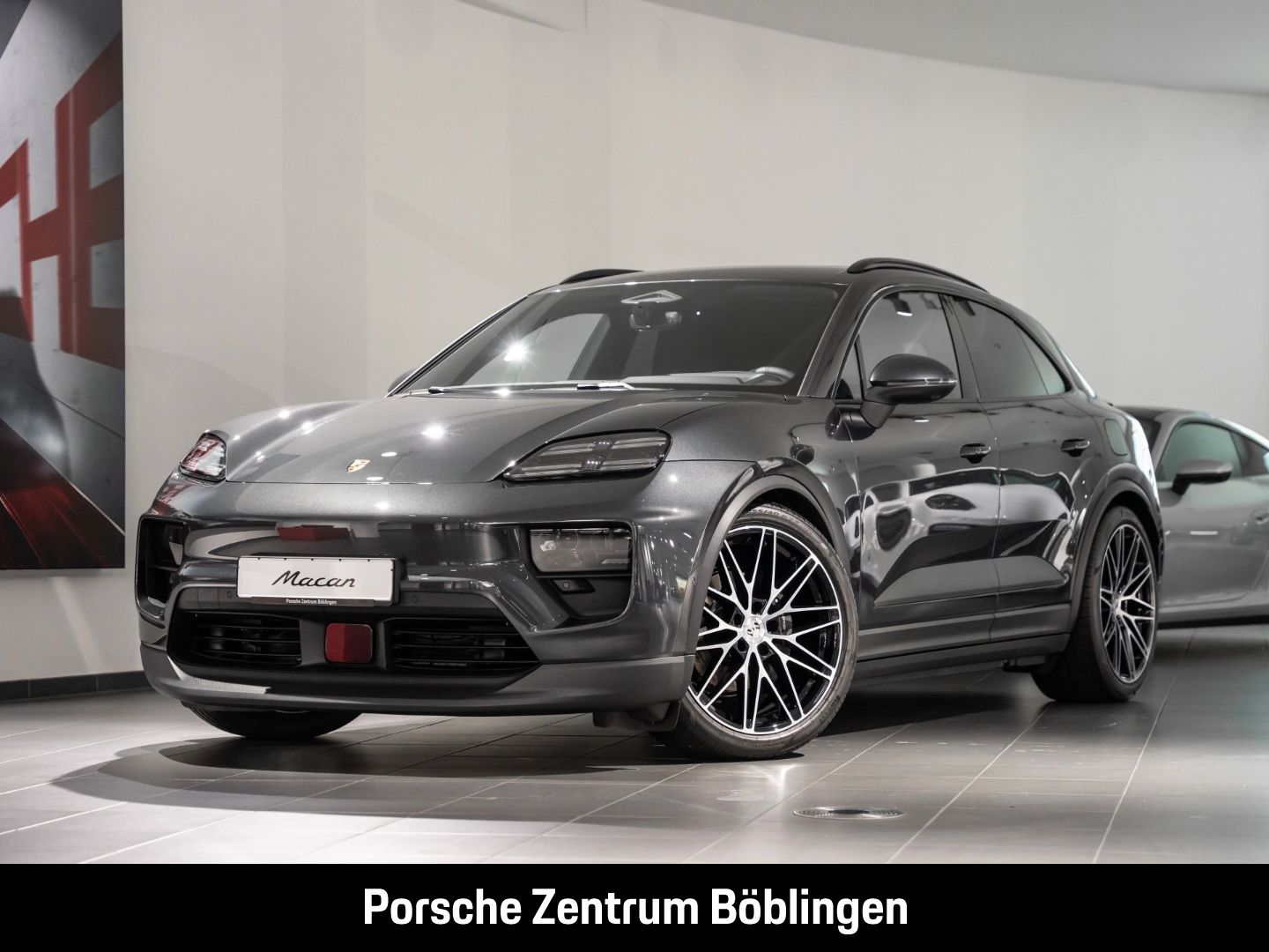 Porsche Macan 4 Surround-View LED-Matrix Panorama