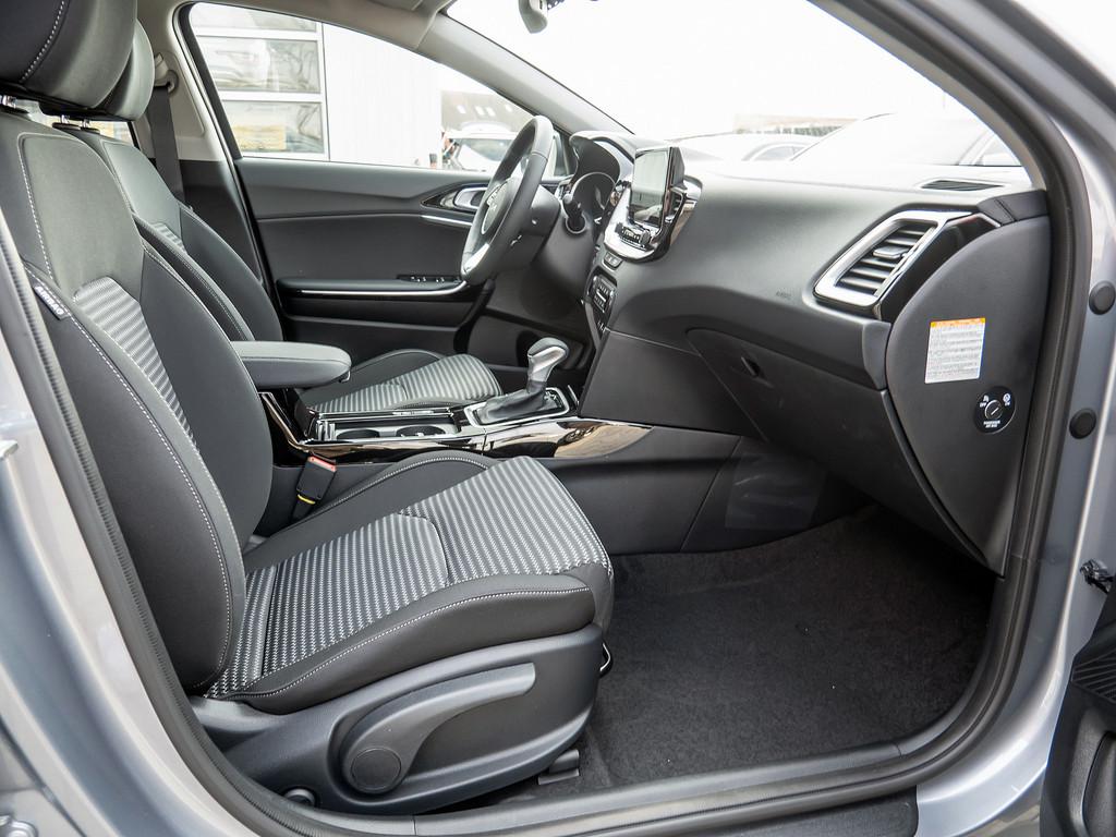 Kia Ceed_SW 1.5 T-GDi Ultimate Edition NAVI ACC LED