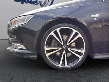 Opel Insignia - 11