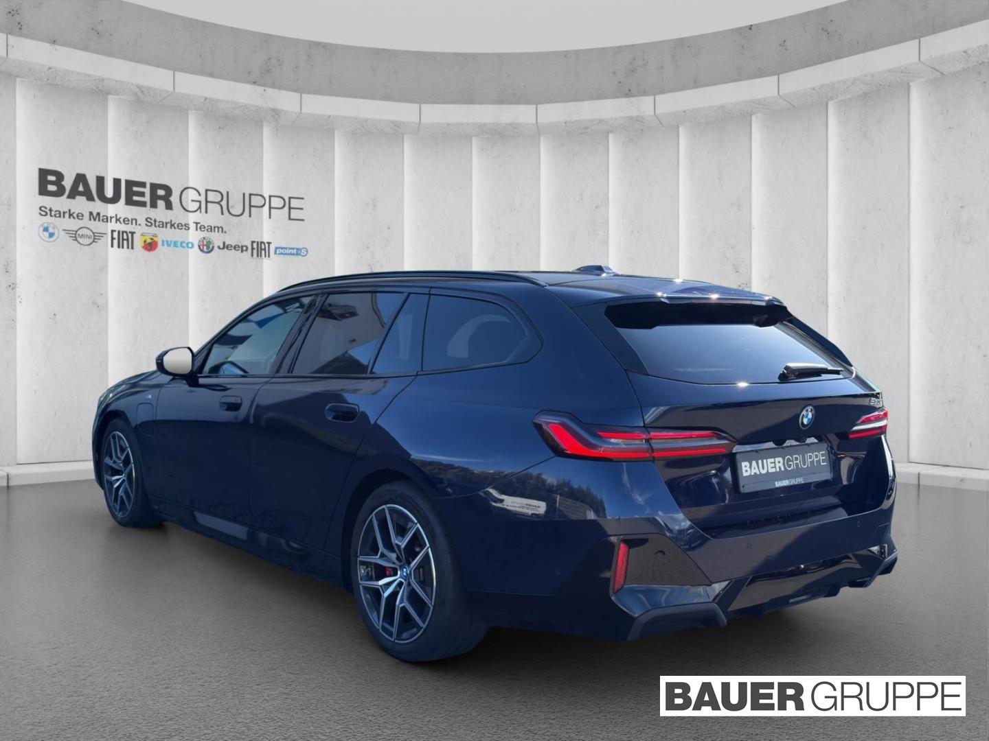BMW 530 e M Sport Touring Park-Assistent Sportpaket 