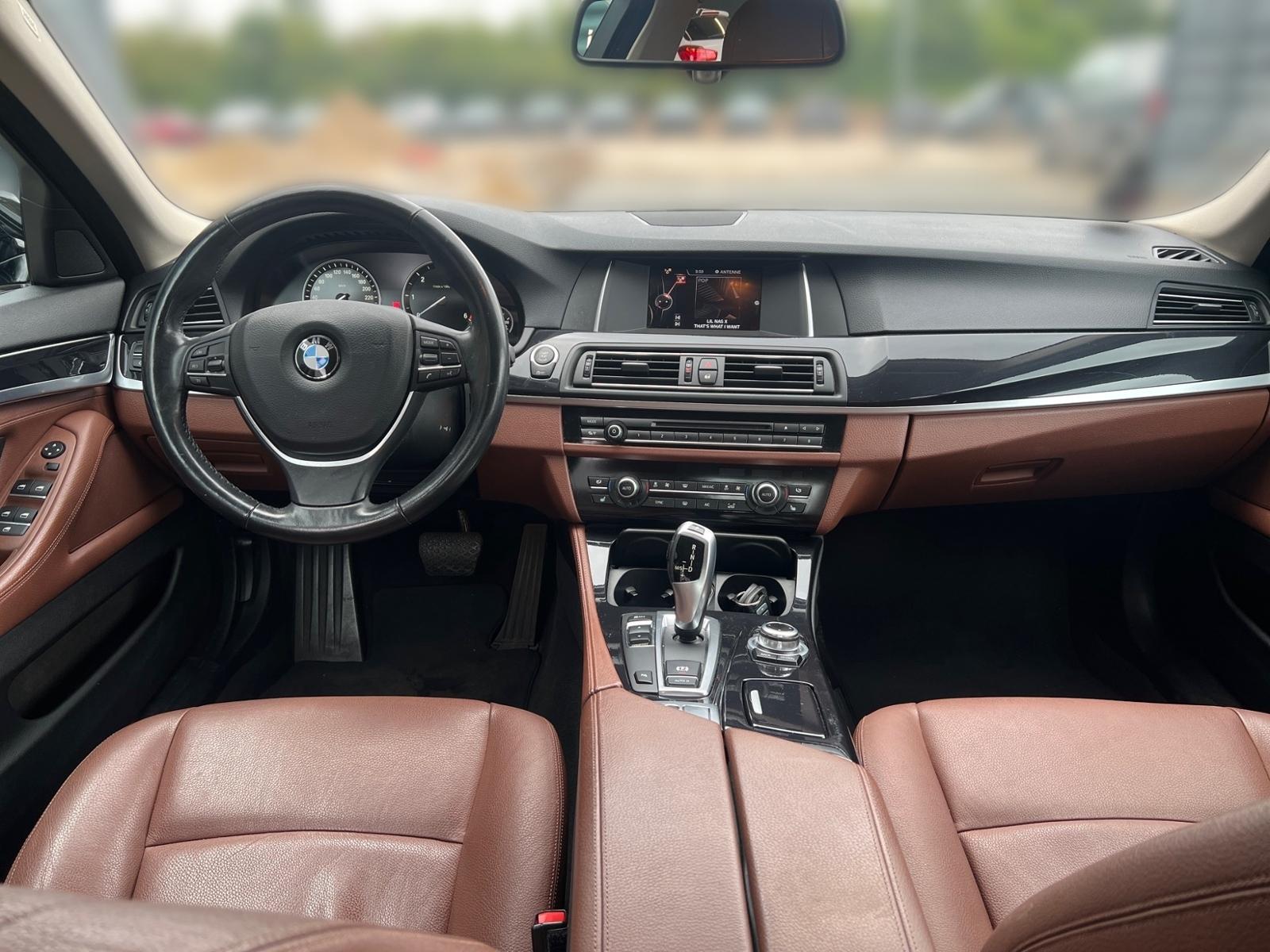 BMW 520d 140KW (190PS)*NAVI*AUTOMATIK*AHK*LEDER*PDC*