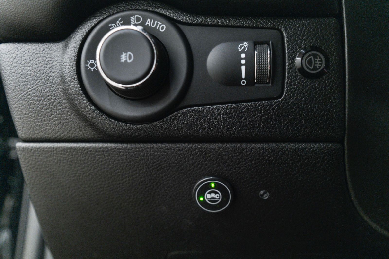 Fahrzeugabbildung Dodge Durango R/T 5.7L LPG AHK LED KAM NAV TOTW M+S