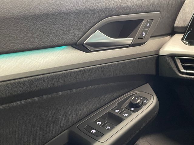 Golf VIII Life 1.0 eTSI DSG NAVI ACC SHZ