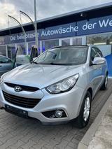 Hyundai ix35 Style 2WD,PANO,AUTOMATIK,VOLL,Preis nach VB - Hyundai ix35: 2wd