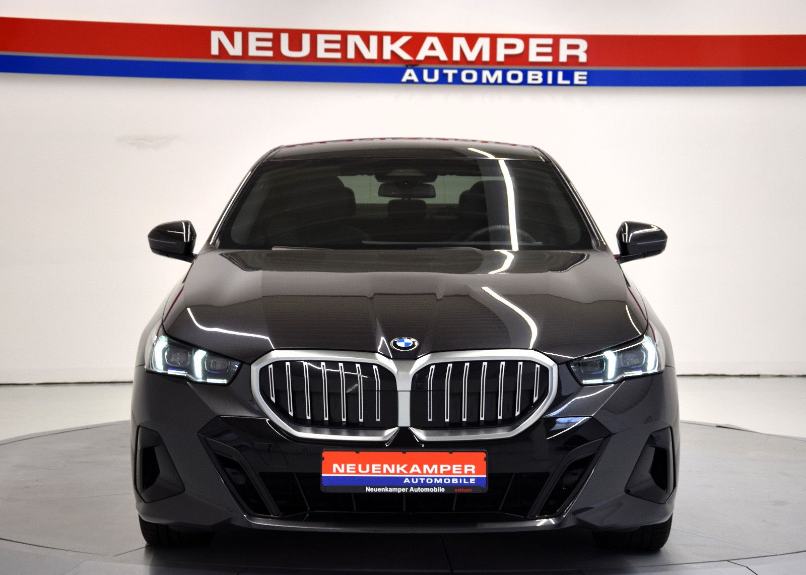 Fahrzeugabbildung BMW 520d xDrive Limo. M Sport Pano HuD h/k Sitzlüft