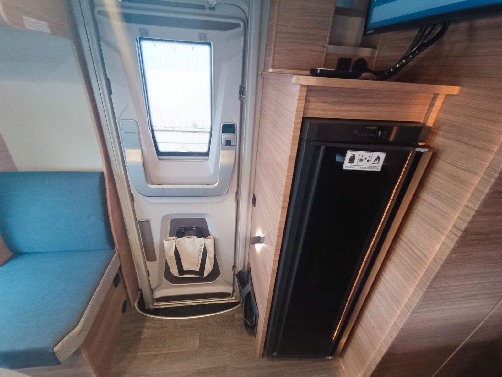 Fahrzeugabbildung Weinsberg CaraSuite 700 MEG Ford *Automatik*TV*Xenon