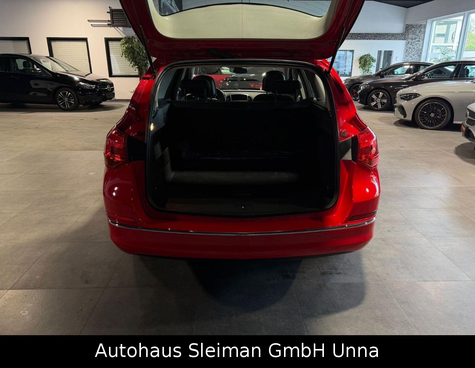 Opel Astra 2015 — photo 18