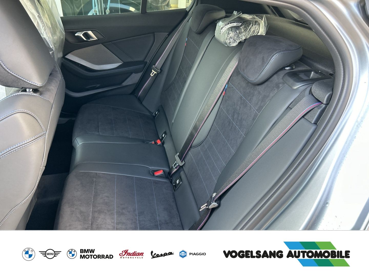 Fahrzeugabbildung BMW 120 i M Sport Park-Assistent Sportpaket Head-Up