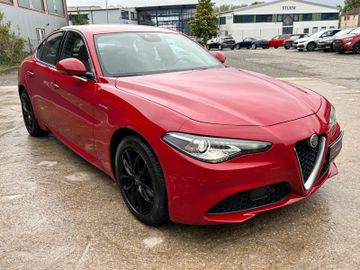Fahrzeugabbildung Alfa Romeo Giulia 2.0T AT8 Super Kamera Leder AppleCarplay