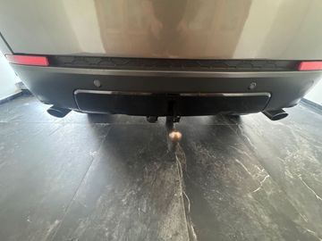 Land-Rover Discovery Sport - 10