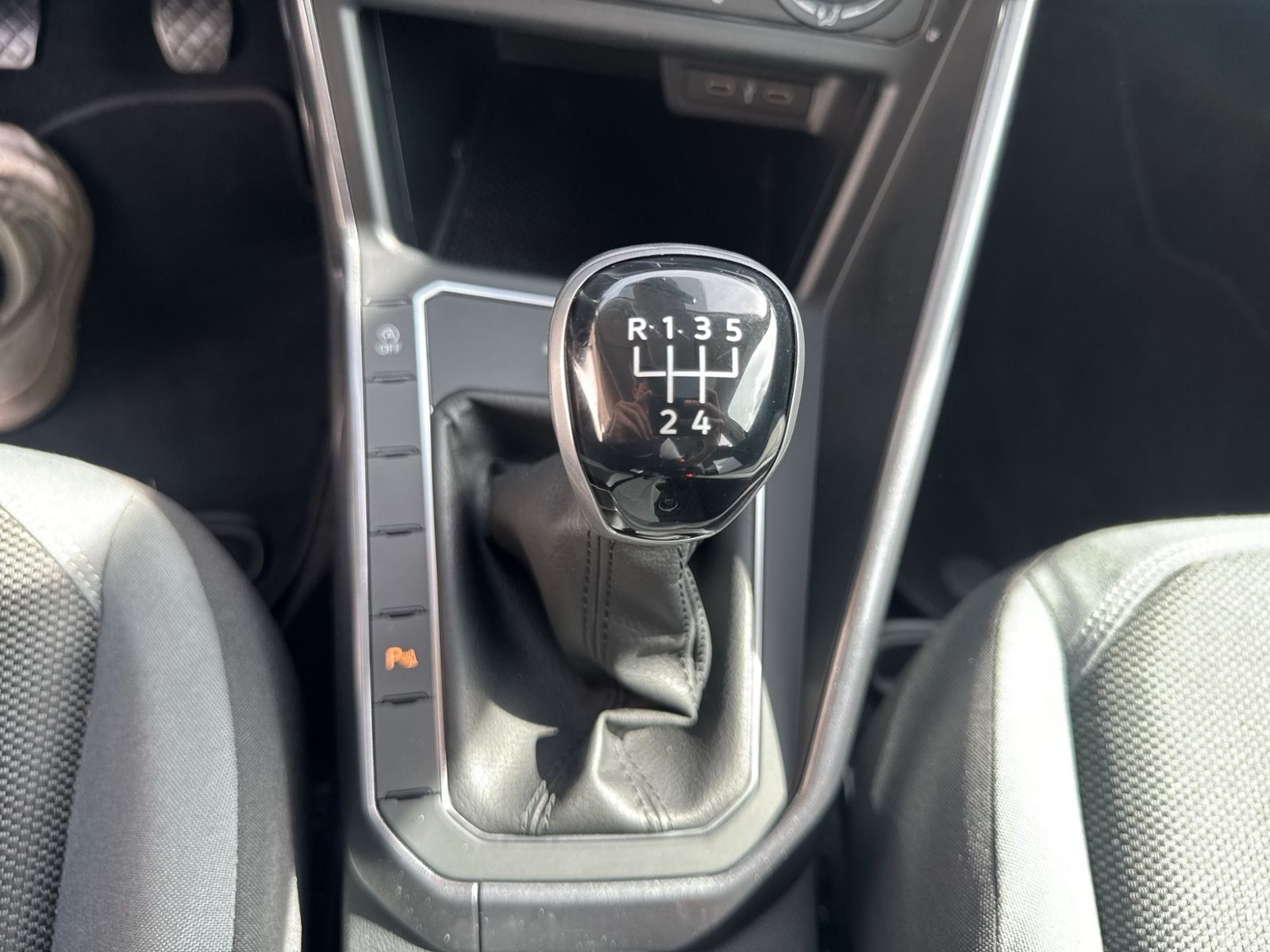 Polo 1.0 TSI Style, Navi, Panorama, 16" Alu Pale