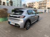 Peugeot e-208 Active - Peugeot e-208 von privat