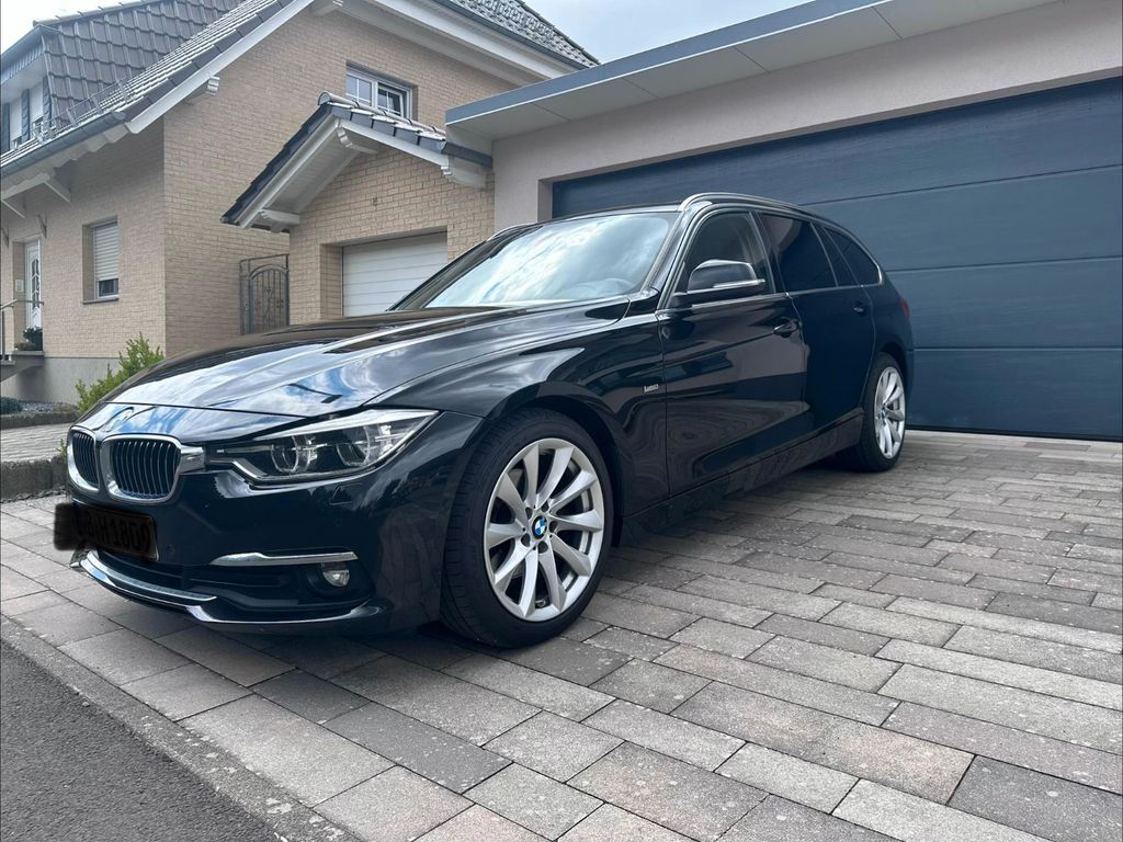 Image of BMW 320