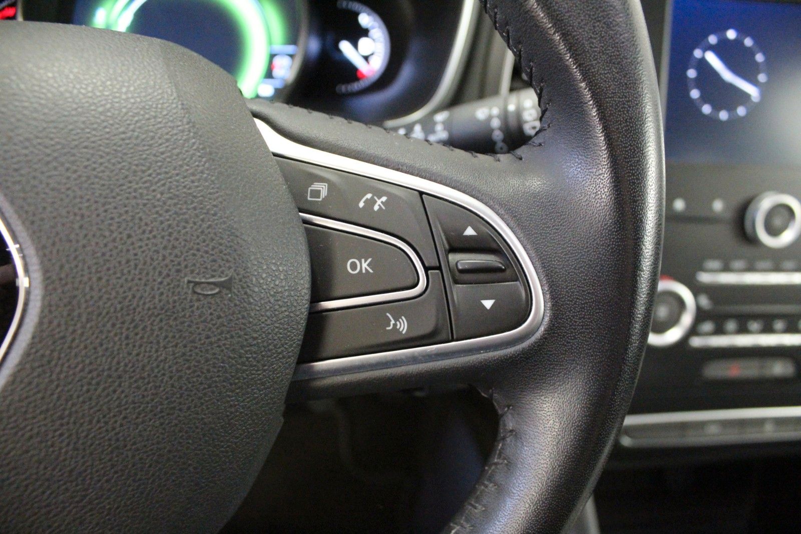 Fahrzeugabbildung Renault Megane ENERGY TCe 130 Intens/*Winterräder