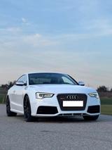 Audi RS5 4.2 FSI S tronic quattro -
