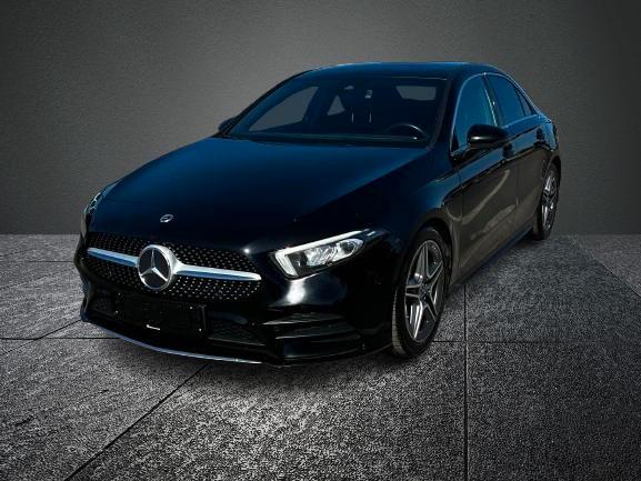 Mercedes-Benz A 200 SEDAN 2.0d 150PS AMG-LINE CAM LED ALCANTAR