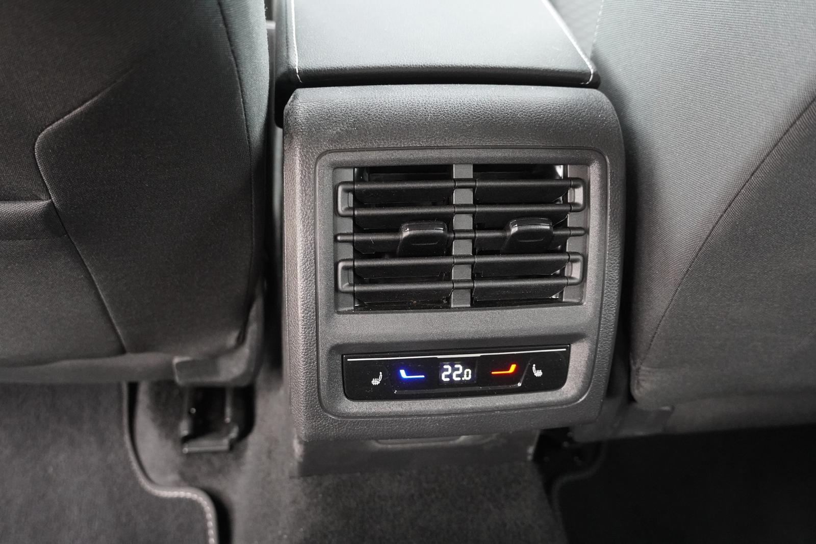 Volkswagen Golf VIII 1.5 TSI Active LED ACC Standheizung, миниатюра 19