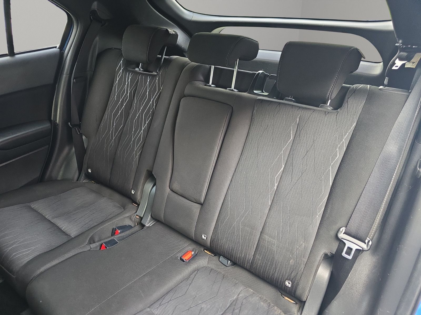 Fahrzeugabbildung Mitsubishi Eclipse Cross Spirit+ 4WD LED SPUR  AHK