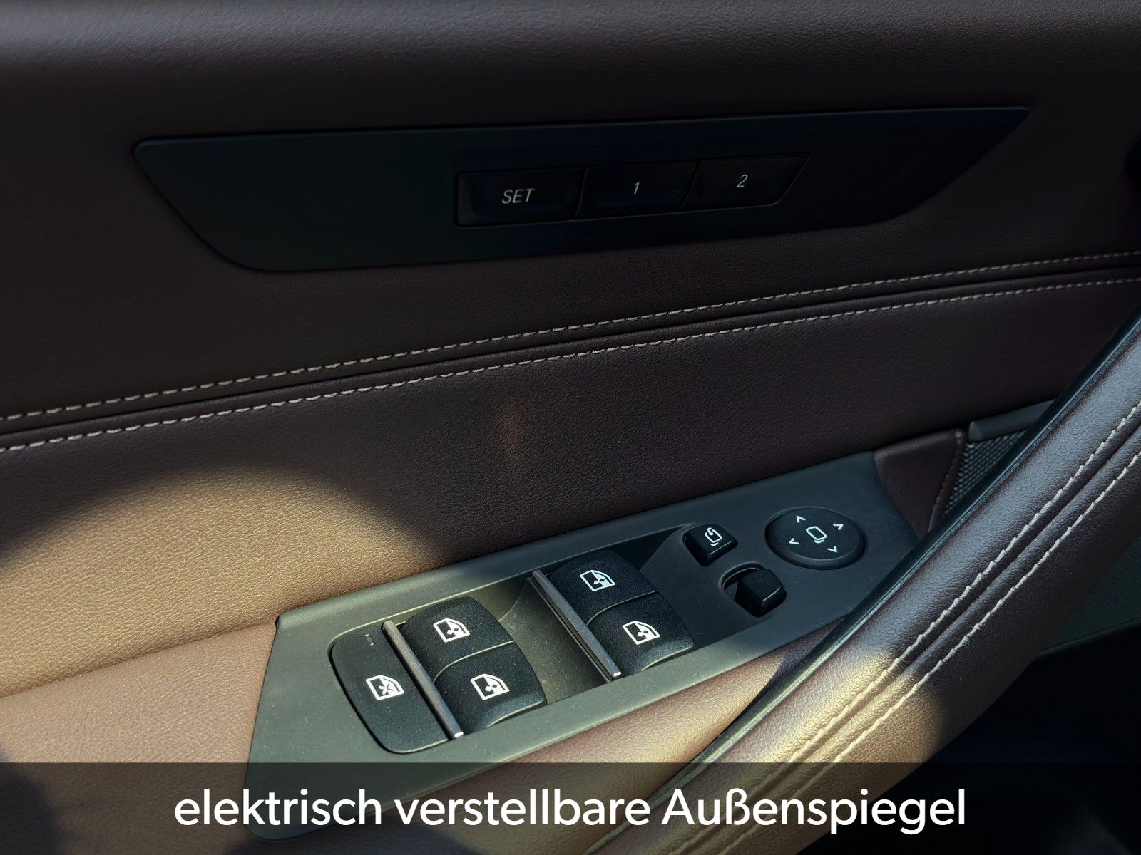 Fahrzeugabbildung BMW M550i xDr AHK SHD StHzg Nappa SBL H&K HuD DrProf
