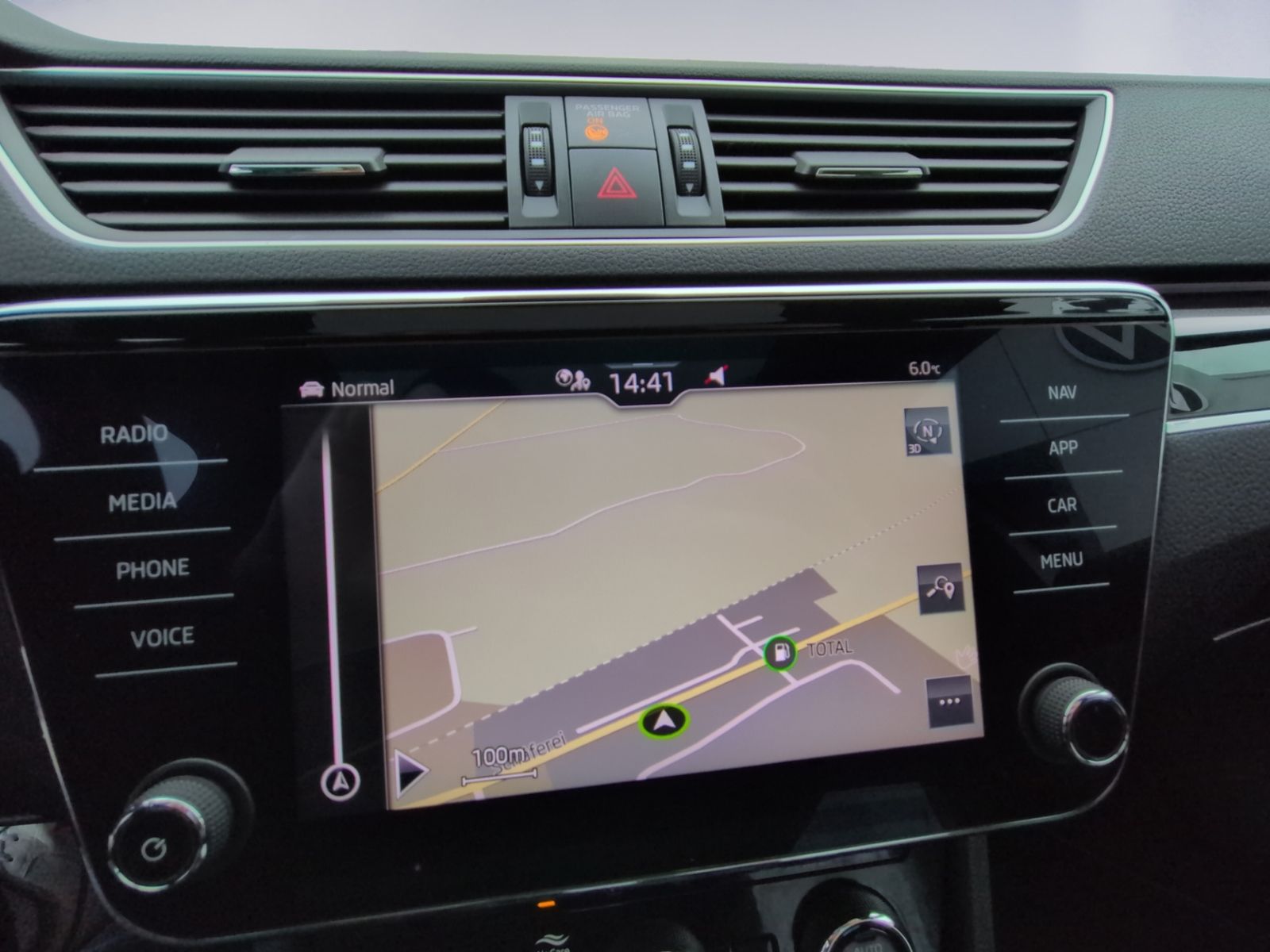 Superb Combi 2.0 TSI DSG 4x4 L&K STHZ+AHK