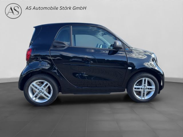 Fahrzeugabbildung Smart fortwo EQ Schnelllade+Sitzh.+DAB+Tempomat