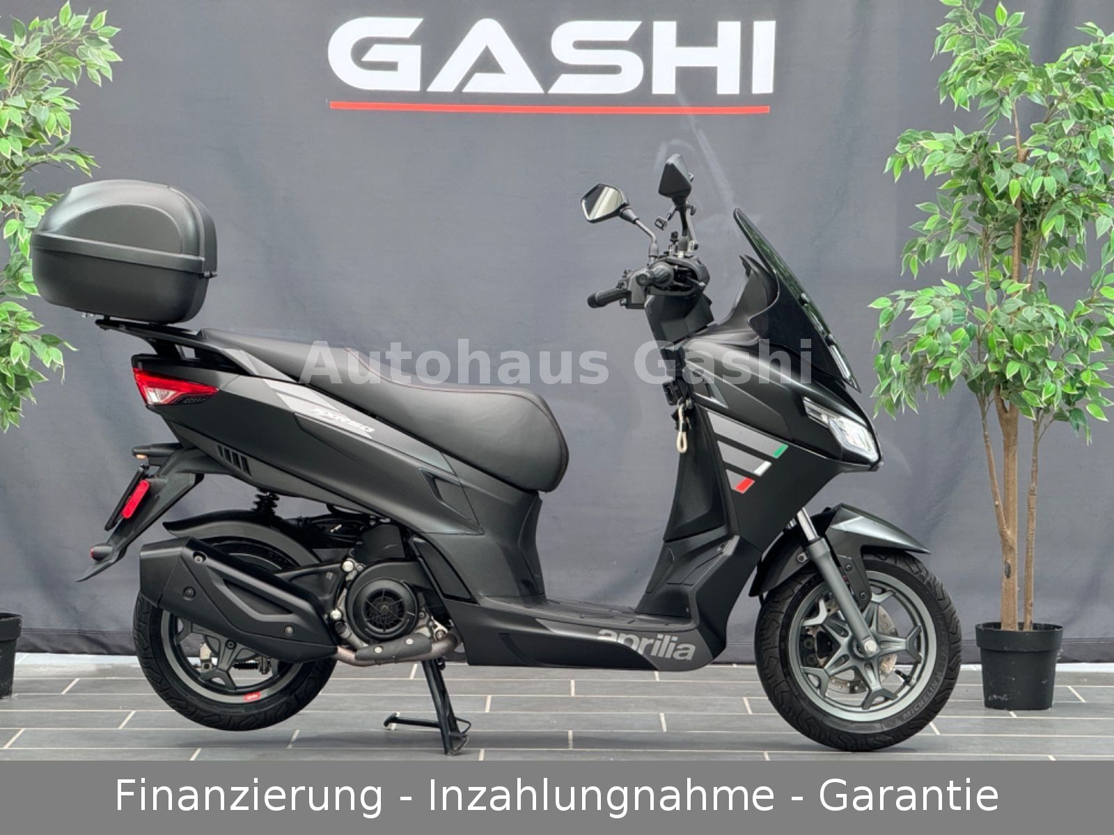 Fahrzeugabbildung Aprilia SXR50S*SchwarzMatt*LED*+Koffer