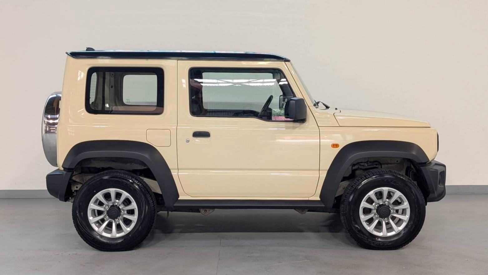 Suzuki Jimny 1,5 NFZ Comfort/WKR/SHZ/KLIMA/AHK/, миниатюра 17