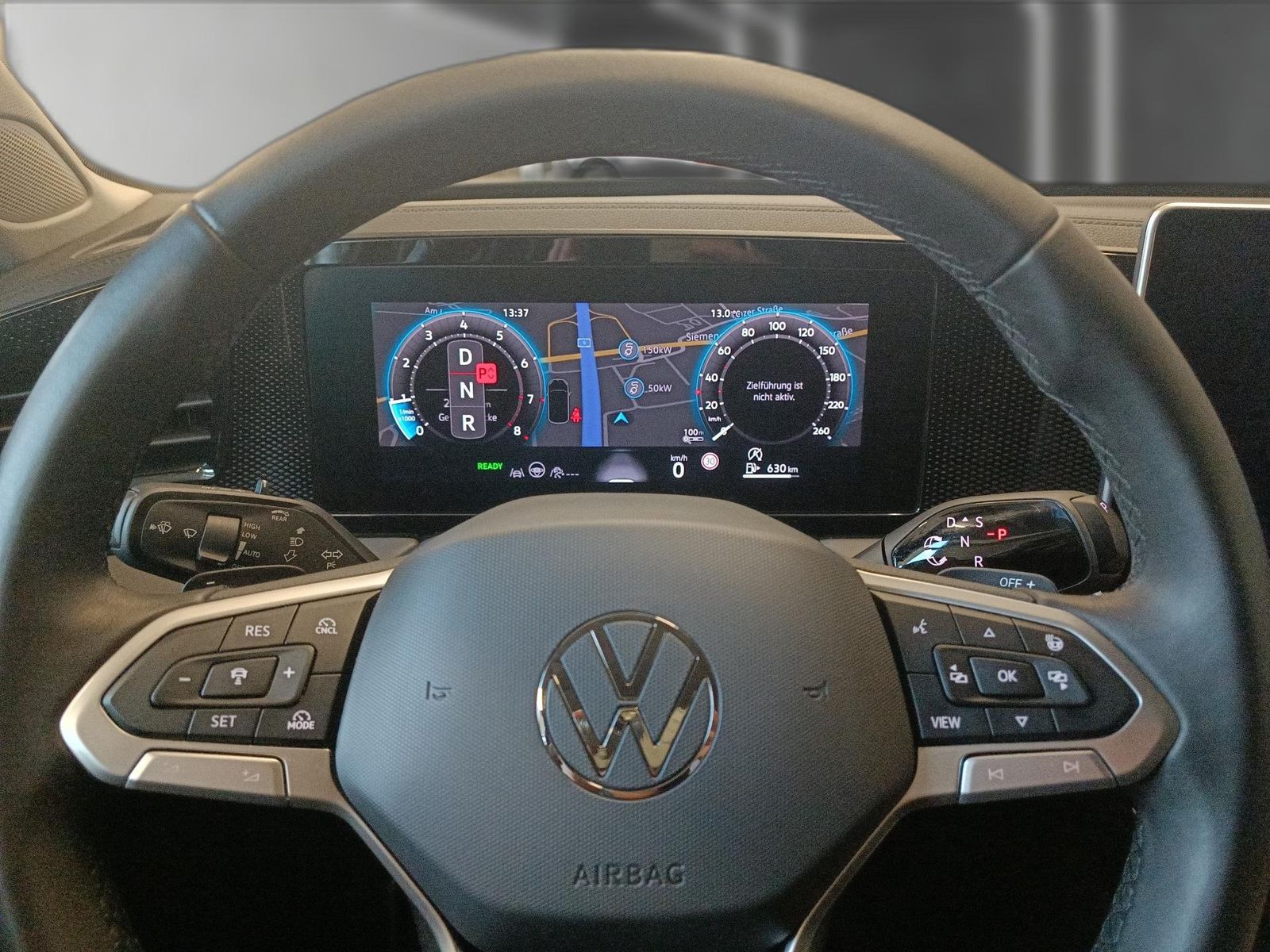 Volkswagen Passat - Bild 12